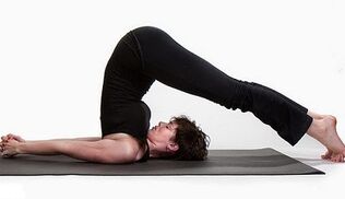 postures de yoga pour amincir le ventre
